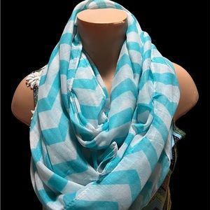 NWOT women’s summer scarf